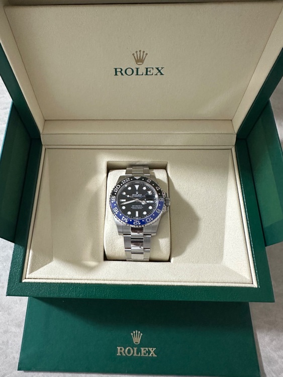 ロレックス GMTマスター 126710blnq（高級時計）の商品画像 - 査定依頼日：2025年10月6日 - 最高査定価格：2,620,000円