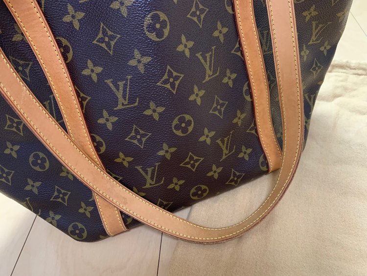 ルイヴィトン（ブランドバッグ）の商品画像 - 査定依頼日：2022年11月1日 - 最高査定価格：50,000円