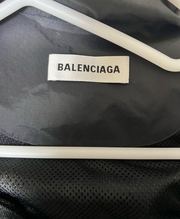 バレンシアガ  （ブランドバッグ）の商品画像 - 査定依頼日：2025年8月29日 - 最高査定価格：70,000円