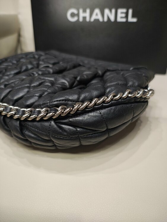 チェーンアラウンド（ブランドバッグ）の商品画像 - 査定依頼日：2026年4月9日 - 最高査定価格：250,000円