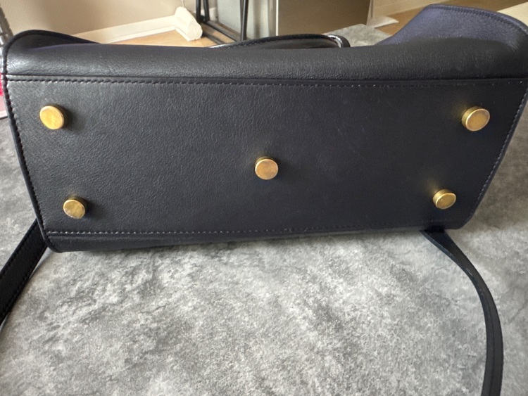 イブサンローラン  （ブランドバッグ）の商品画像 - 査定依頼日：2025年8月19日 - 最高査定価格：140,000円