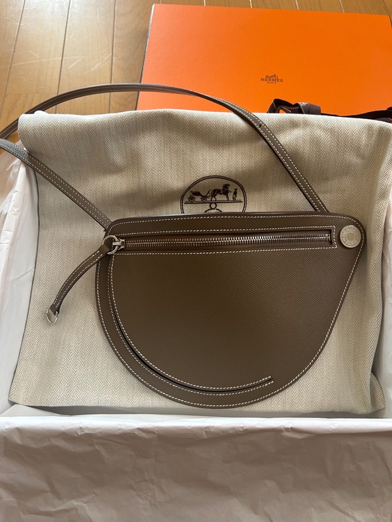 プティットコース（ブランドバッグ）の商品画像 - 査定依頼日：2025年9月30日 - 最高査定価格：500,000円