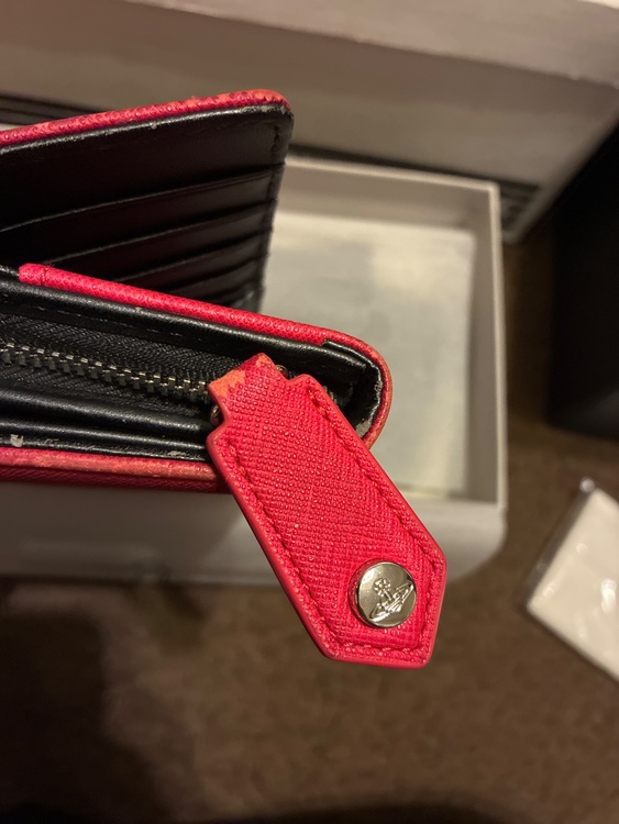 DERBY CLASSIC LONG WALLET PINK（ブランド財布・小物）の商品画像 - 査定依頼日：2025年12月7日 - 最高査定価格：100,000円