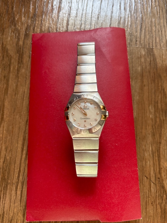 オメガ コンステーション 1232024605500（高級時計）の商品画像 - 査定依頼日：2026年2月15日 - 最高査定価格：250,000円