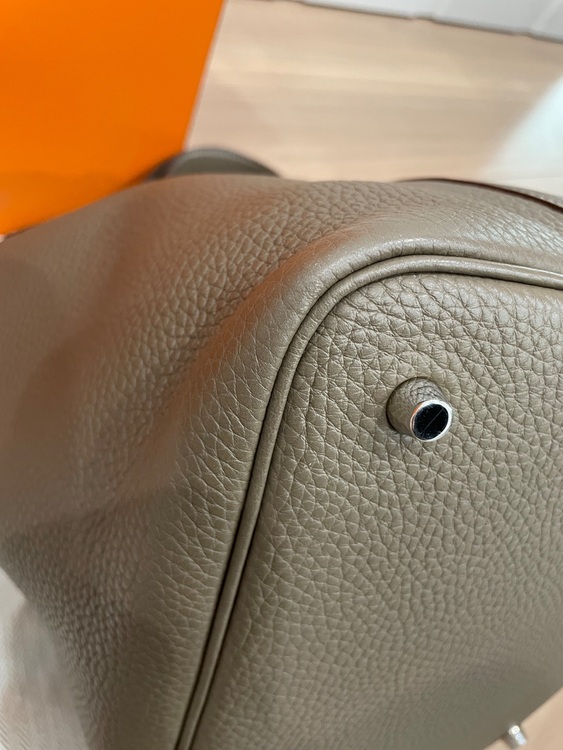 ピコタン（ブランドバッグ）の商品画像 - 査定依頼日：2025年10月8日 - 最高査定価格：450,000円