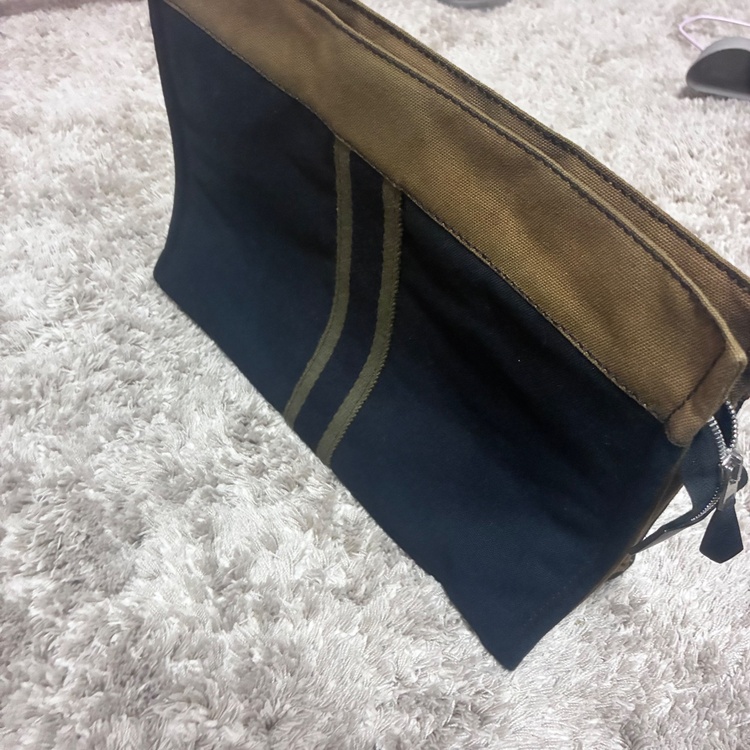 クラッチバッグ（ブランドバッグ）の商品画像 - 査定依頼日：2026年2月2日 - 最高査定価格：20,000円