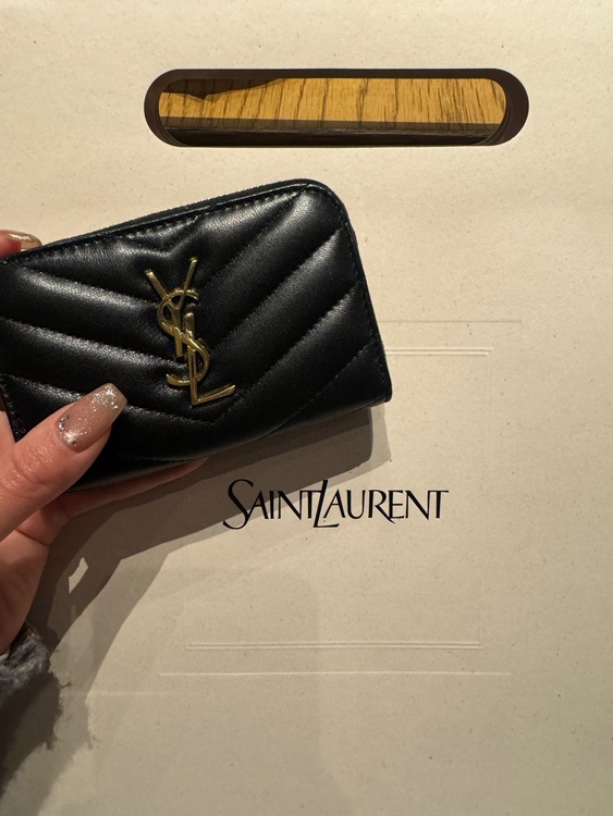 イブサンローラン  （ブランドバッグ）の商品画像 - 査定依頼日：2026年2月11日 - 最高査定価格：43,000円