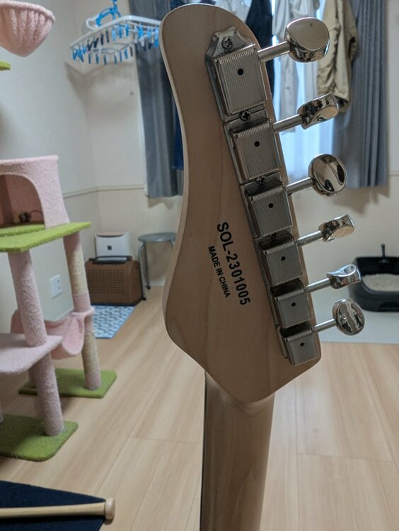 SOL　2301005（ピアノ・楽器・PA機材）の商品画像 - 査定依頼日：2026年4月7日 - 最高査定価格：100,000円