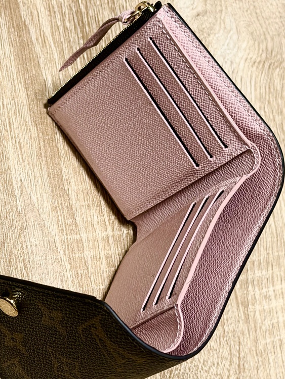 モノグラムローズ・バレリーヌ（ブランド財布・小物）の商品画像 - 査定依頼日：2025年12月8日 - 最高査定価格：100,000円