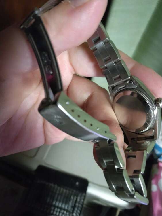 ロレックス パーペチュアル （高級時計）の商品画像 - 査定依頼日：2025年3月14日 - 最高査定価格：680,000円