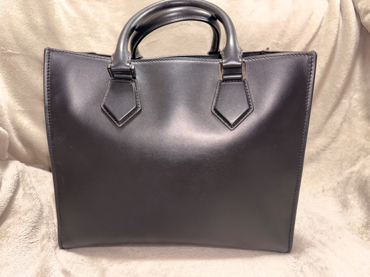 その他 その他 （ブランドバッグ）の商品画像 - 査定依頼日：2026年3月9日 - 最高査定価格：100,000円