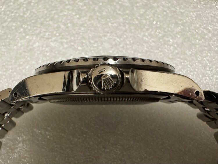 チューダー サブマリーナー 75090 ブラック ステンレススチール（高級時計）の商品画像 - 査定依頼日：2025年1月22日 - 最高査定価格：500,000円