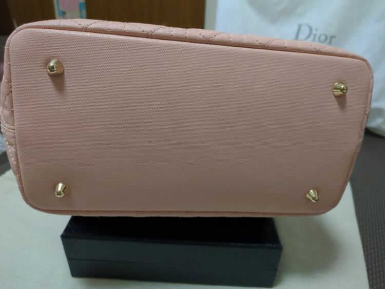 ディオール  （ブランドバッグ）の商品画像 - 査定依頼日：2025年10月12日 - 最高査定価格：60,000円