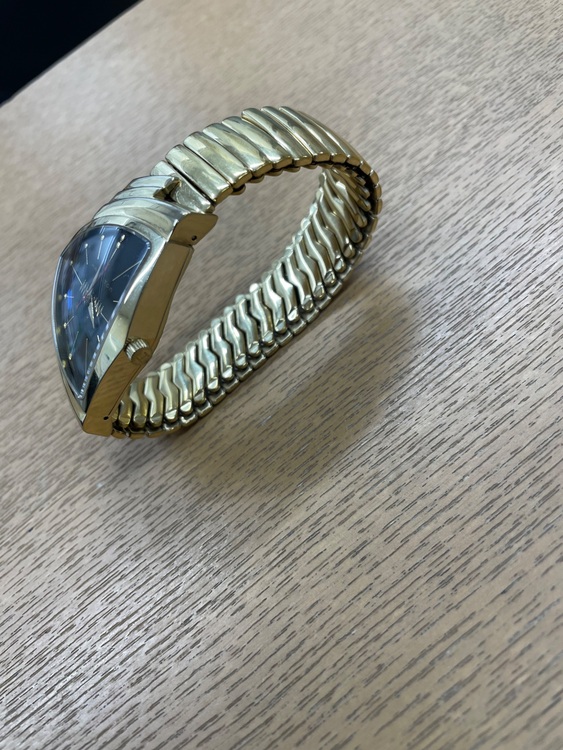 ベンチュラ　Elvis Anniversary  H24471131（高級時計）の商品画像 - 査定依頼日：2025年8月3日 - 最高査定価格：60,000円