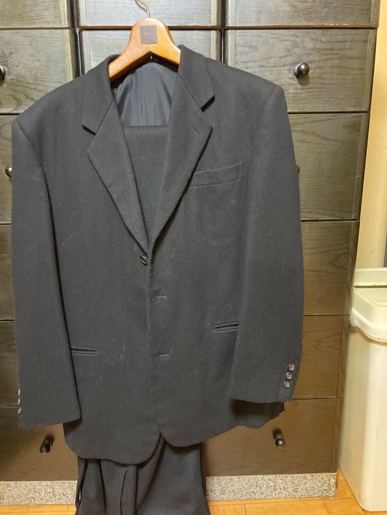スーツ　ウール（古着・ファッション）の商品画像 - 査定依頼日：2026年3月23日 - 最高査定価格：3,000円