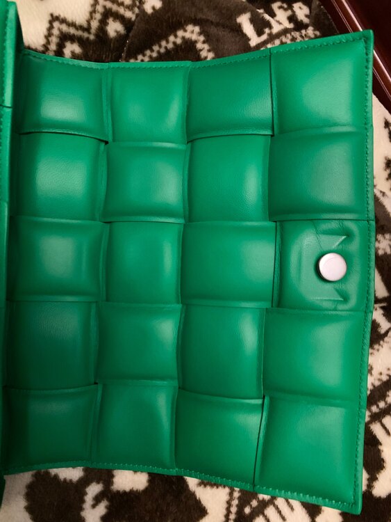 ボッテガ・ヴェネタ  （ブランドバッグ）の商品画像 - 査定依頼日：2025年3月20日 - 最高査定価格：150,000円