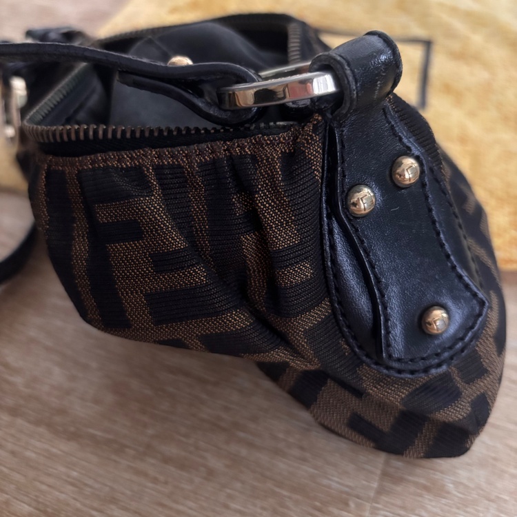 フェンディ  （ブランドバッグ）の商品画像 - 査定依頼日：2026年1月9日 - 最高査定価格：62,000円