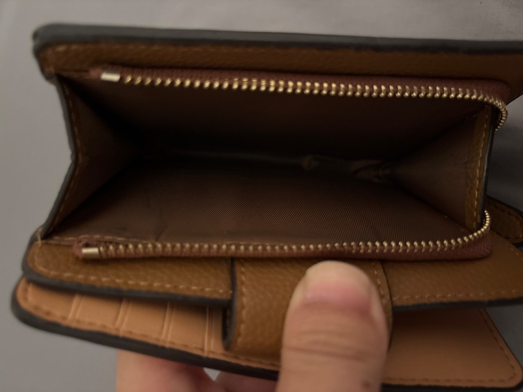 その他 コーチ （ブランドバッグ）の商品画像 - 査定依頼日：2025年6月7日 - 最高査定価格：3,000円