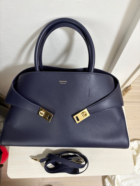 フェラガモ  （ブランドバッグ）の商品画像 - 査定依頼日：2025年11月14日 - 最高査定価格：130,000円