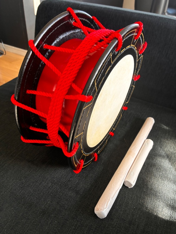 沖縄エイサー用締め太鼓（ピアノ・楽器・PA機材）の商品画像 - 査定依頼日：2025年12月7日 - 最高査定価格：2,000円