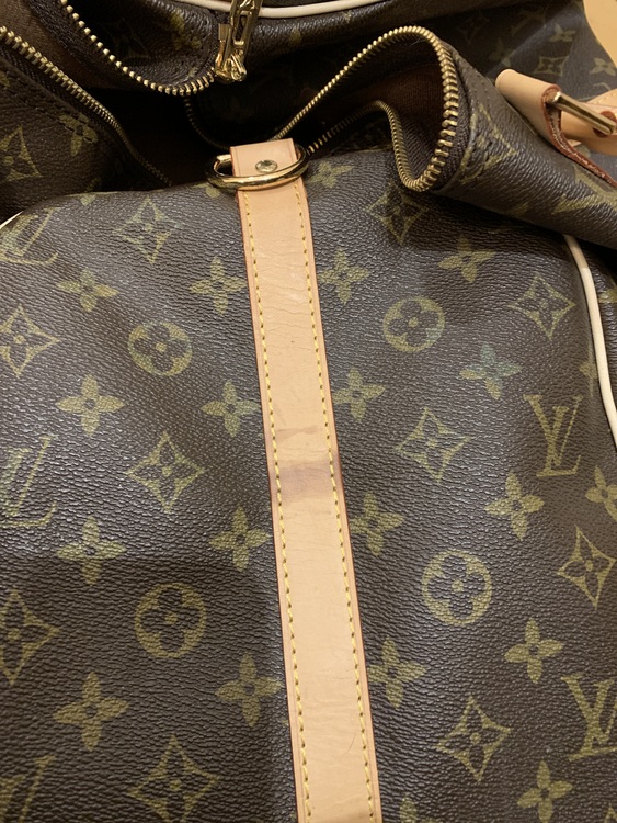 旅行用カバン（ブランドバッグ）の商品画像 - 査定依頼日：2022年5月3日 - 最高査定価格：45,000円