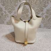 ピコタンロックpm（ブランドバッグ）の商品画像 - 査定依頼日：2023年9月17日 - 最高査定価格：500,000円