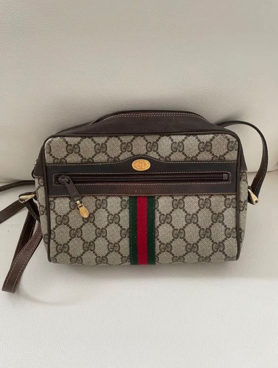 GUCCI オールドグッチ ショルダーバッグ （ブランドバッグ）の商品画像 - 査定依頼日：2023年7月22日 - 最高査定価格：20,000円