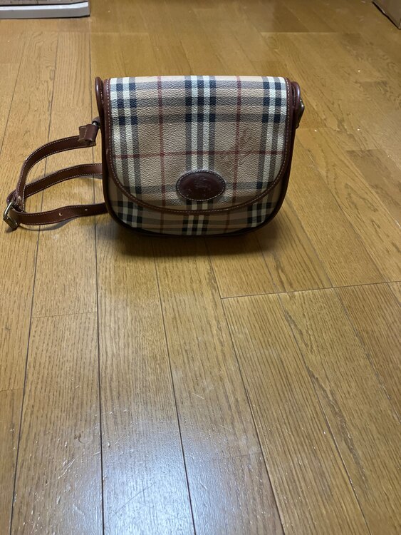 その他 バーバリー （ブランドバッグ）の商品画像 - 査定依頼日：2025年1月5日 - 最高査定価格：11,000円