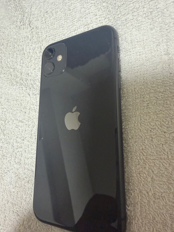 iPhone11（スマホ）の商品画像 - 査定依頼日：2026年4月27日 - 最高査定価格：12,000円