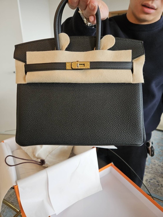 バーキン黒25ゴールド金具（ブランドバッグ）の商品画像 - 査定依頼日：2025年12月15日 - 最高査定価格：3,550,000円