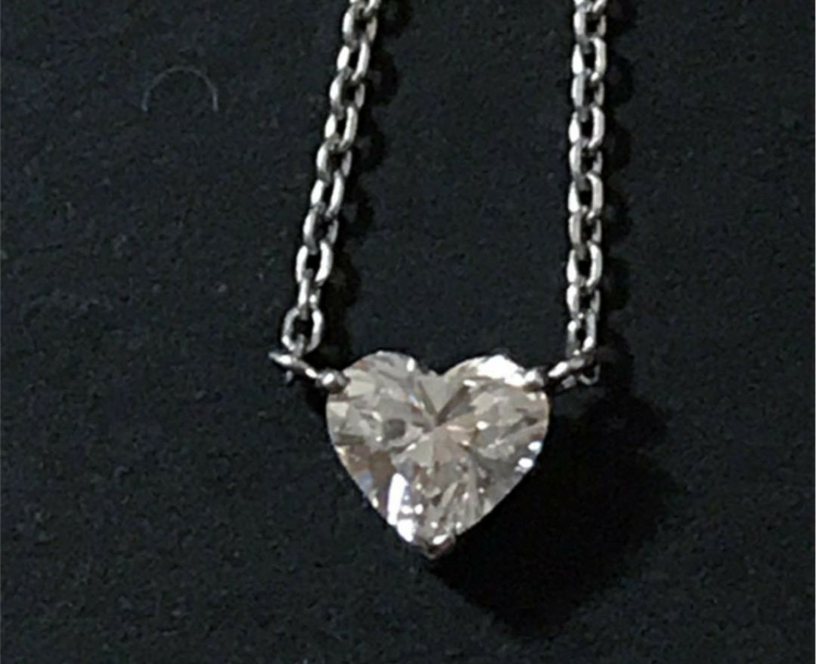 ハートシェイプダイヤモンドネックレス（金・貴金属）の商品画像 - 査定依頼日：2026年3月11日 - 最高査定価格：100,000円