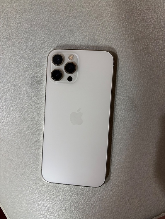 iPhone iPhone 12 Pro Max 512GB docomo（スマホ）の商品画像 - 査定依頼日：2026年8月18日 - 最高査定価格：50,000円
