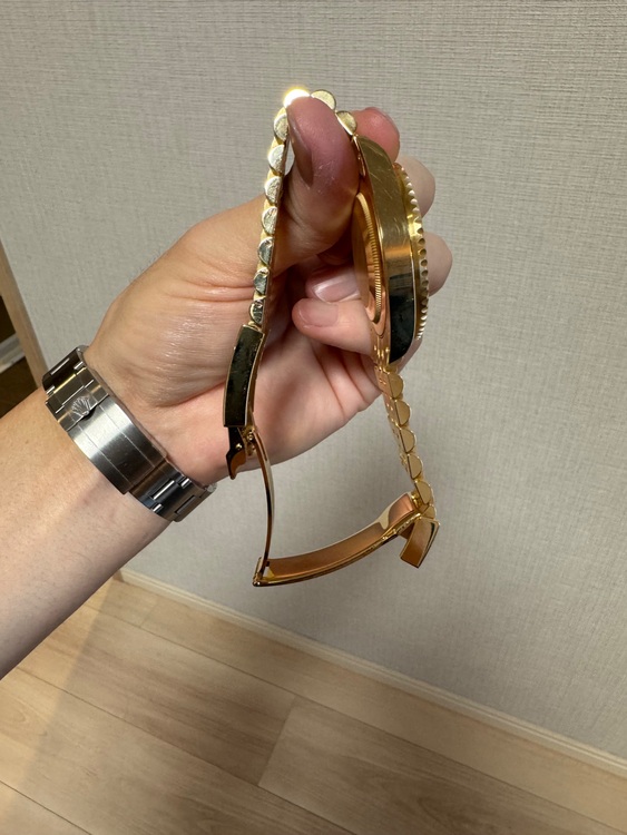 126718GRNR（高級時計）の商品画像 - 査定依頼日：2025年10月15日 - 最高査定価格：6,700,000円