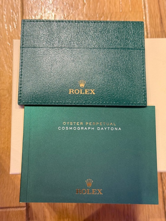 ロレックス デイトナ 116500LN　黒（高級時計）の商品画像 - 査定依頼日：2025年11月27日 - 最高査定価格：4,000,000円