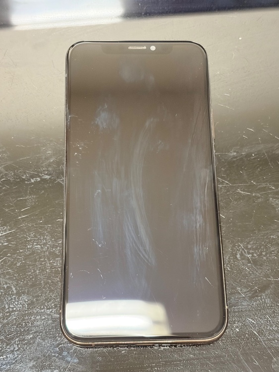 iPhoneXSジャンク（スマホ）の商品画像 - 査定依頼日：2026年3月19日 - 最高査定価格：7,000円