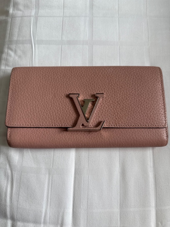 財布（ブランド財布・小物）の商品画像 - 査定依頼日：2025年7月24日 - 最高査定価格：15,000円