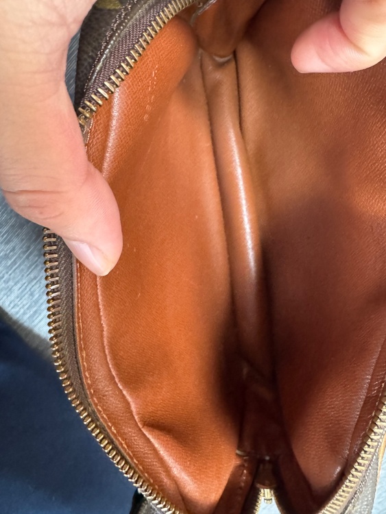 ルイヴィトン　モノグラム ポシェット・マルリー・バンドリエール（M51828）（ブランドバッグ）の商品画像 - 査定依頼日：2026年1月30日 - 最高査定価格：55,000円