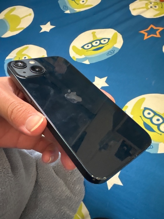 iPhone 13 256GB docomo（スマホ）の商品画像 - 査定依頼日：2026年3月23日 - 最高査定価格：22,000円