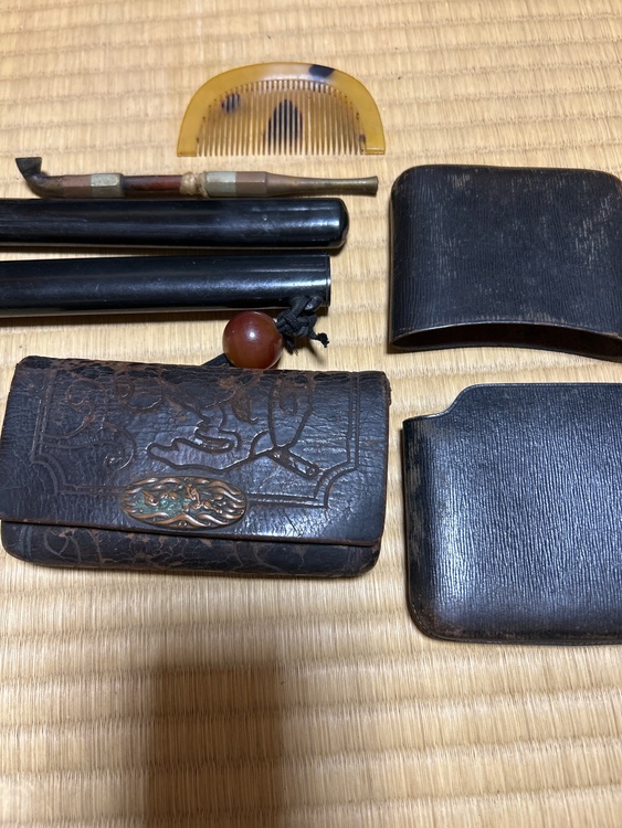 タバコ入れキセル3本ベッコウ櫛（美術品・骨董品）の商品画像 - 査定依頼日：2026年10月2日 - 最高査定価格：10,000円