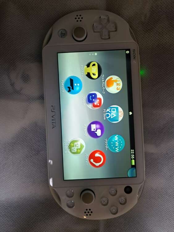 Psvita（ゲーム機本体・ゲームソフト）の商品画像 - 査定依頼日：2026年5月29日 - 最高査定価格：11,000円