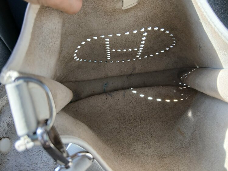 1GM（ブランドバッグ）の商品画像 - 査定依頼日：2026年2月23日 - 最高査定価格：200,000円