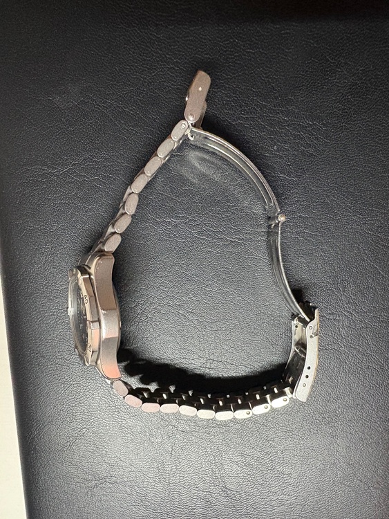 タグホイヤー アクアレーサー （高級時計）の商品画像 - 査定依頼日：2026年1月29日 - 最高査定価格：30,000円