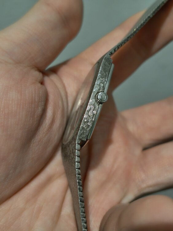 デ・ヴィル（高級時計）の商品画像 - 査定依頼日：2026年3月31日 - 最高査定価格：1,200,000円