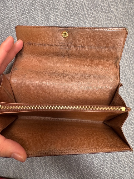 ルイヴィトン　モノグラム ポシェット・ポルトモネ・クレディ長財布（ブランドバッグ）の商品画像 - 査定依頼日：2026年1月30日 - 最高査定価格：8,000円