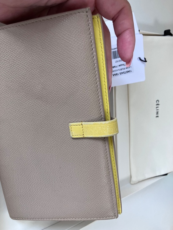 財布（ブランド財布・小物）の商品画像 - 査定依頼日：2025年10月15日 - 最高査定価格：6,000円