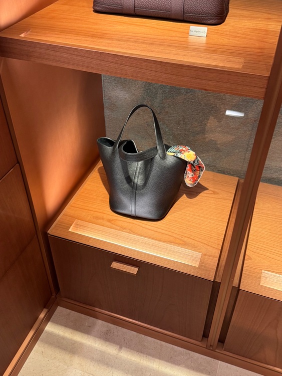 ピコタンロック（ブランドバッグ）の商品画像 - 査定依頼日：2025年11月21日 - 最高査定価格：630,000円