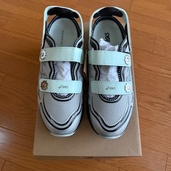 アシックスセシリーバンセンコラボ GEL-QUANTUM 360VIII（古着・ファッション）の商品画像 - 査定依頼日：2025年12月21日 - 最高査定価格：35,000円