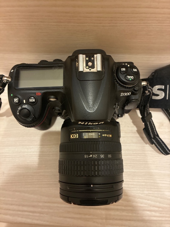 D300レンズキット（カメラ）の商品画像 - 査定依頼日：2026年10月7日 - 最高査定価格：10,000円