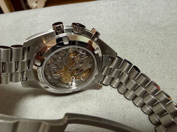 SPEEDMASTE﻿R ムーンウォッチ プロフェッショナ﻿ル（高級時計）の商品画像 - 査定依頼日：2025年12月6日 - 最高査定価格：870,000円