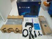 ps4 pro cuh7000B（ゲーム機本体・ゲームソフト）の商品画像 - 査定依頼日：2026年4月1日 - 最高査定価格：18,000円